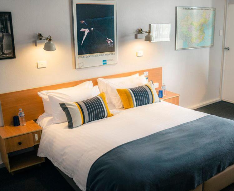 The Oriana - Retro & Hotel Orange
